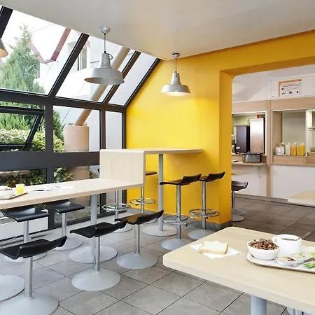 Hotelf1 Brest Nord Kergaradec 3*